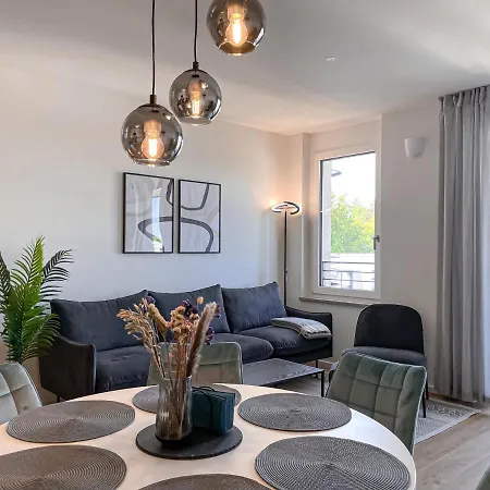 Uniqe- 6 Pers - Design - Fair - Sky-tv - Parking Apartment Augsburg