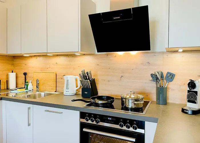 Appartement Uniqe- 6 Pers - Design - Fair - Sky-tv - Parking *